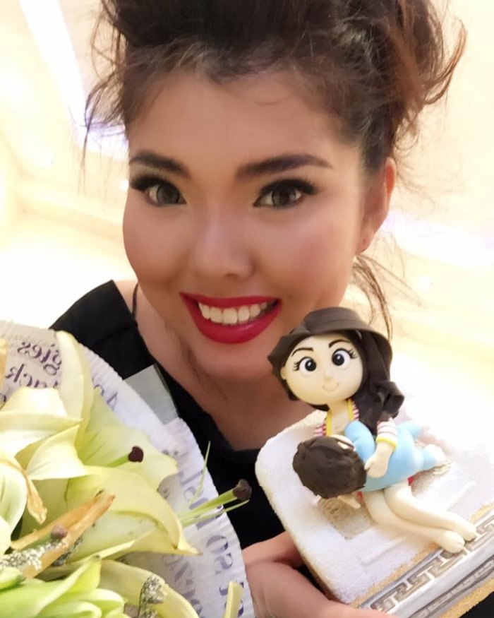 Гал, цогтой Нарад барьсан “гэнэтийн бэлэг”